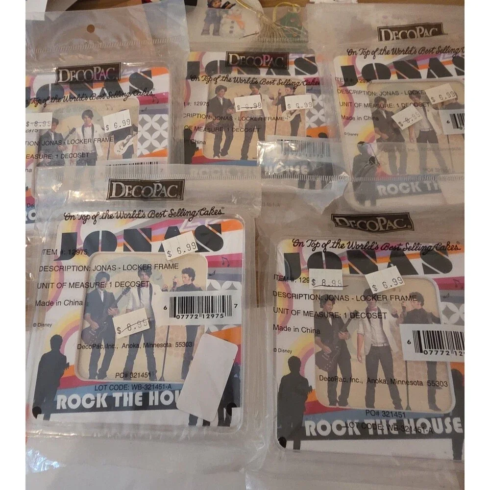 Jonas brother locker frame cake topper